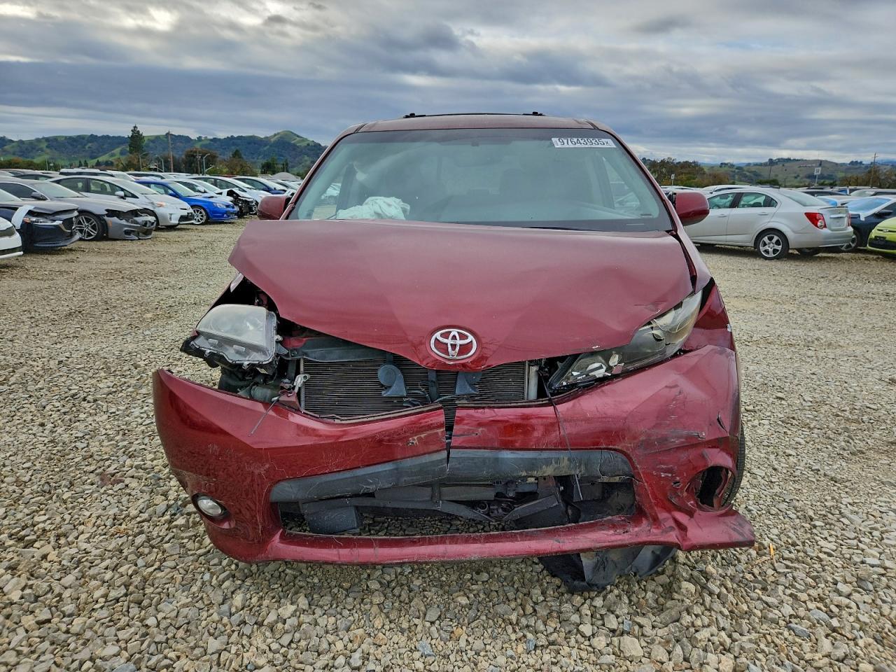 2015 TOYOTA SIENNA