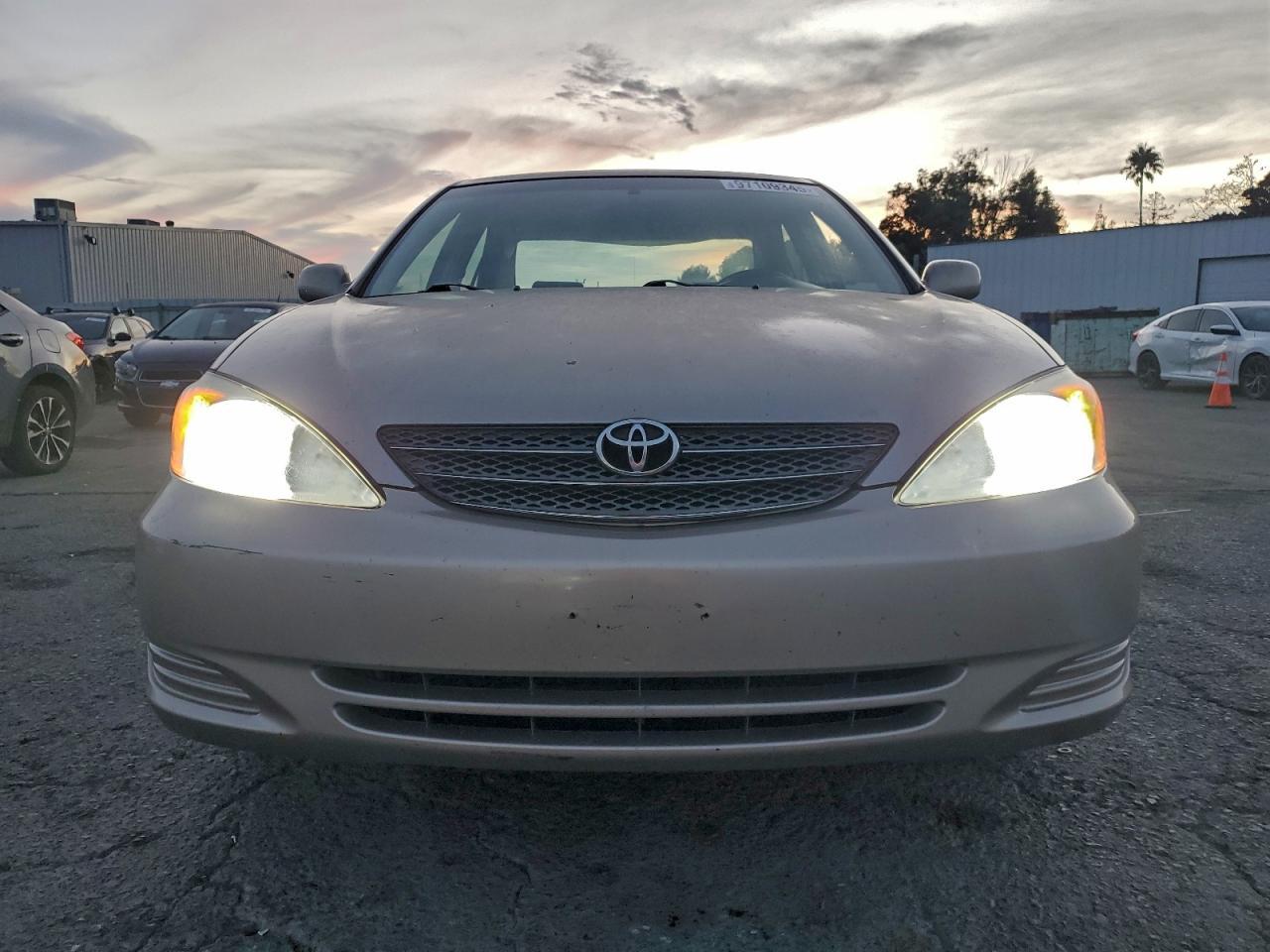 2002 TOYOTA CAMRY