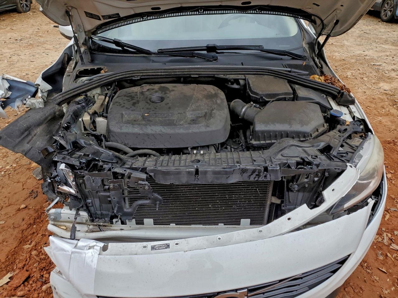 2017 VOLVO S60