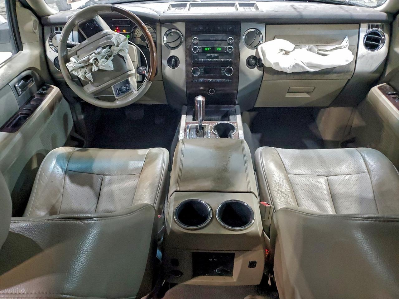 2010 FORD Expedition