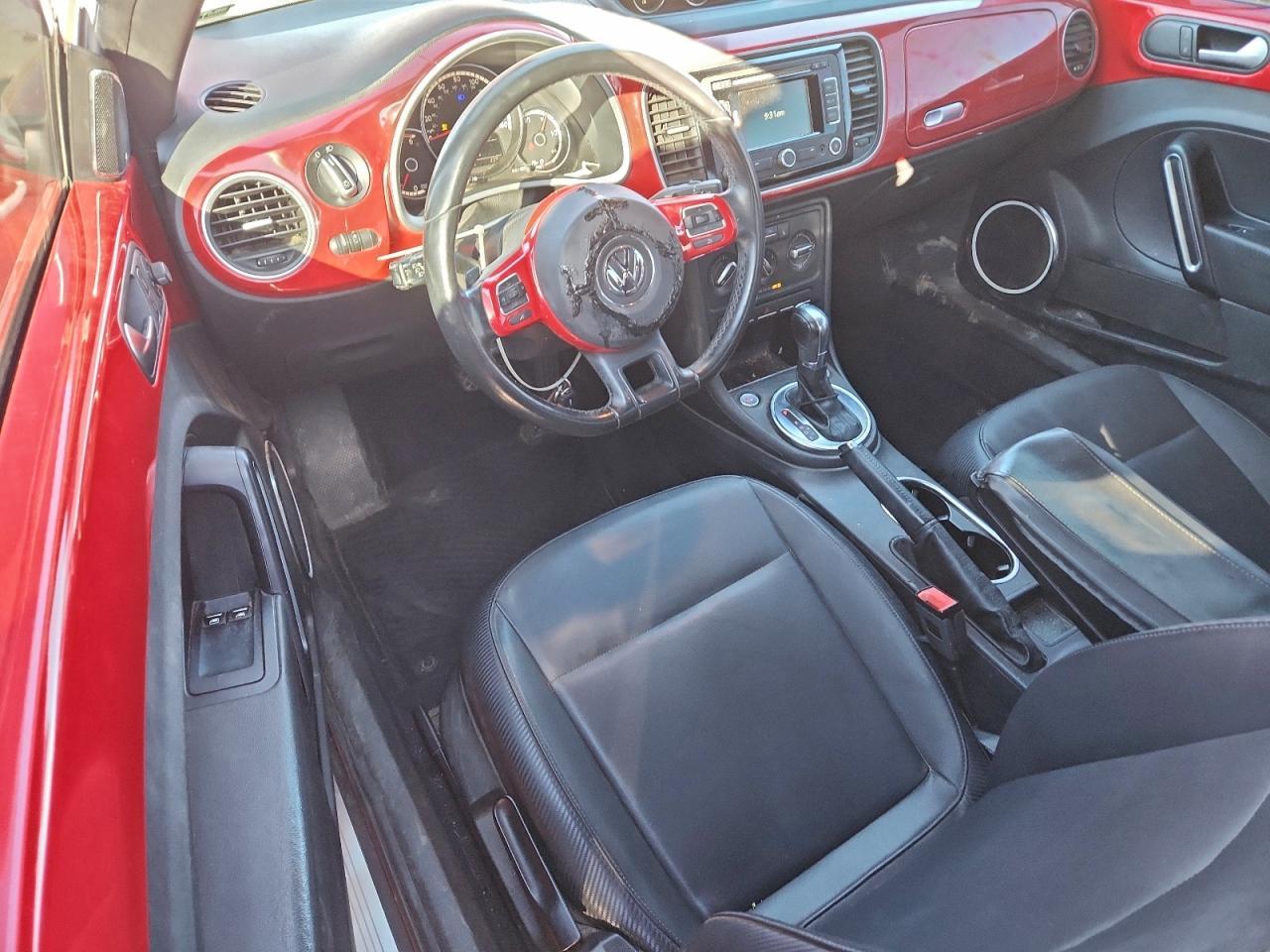 2013 VOLKSWAGEN Beetle