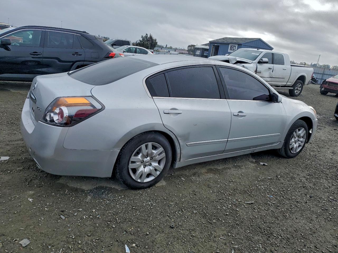 2012 NISSAN ALTIMA