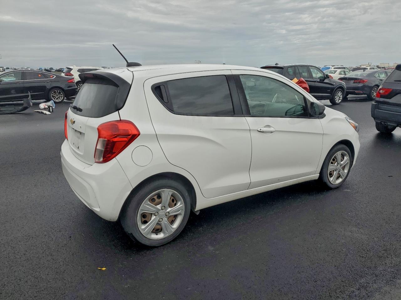 2019 CHEVROLET Spark