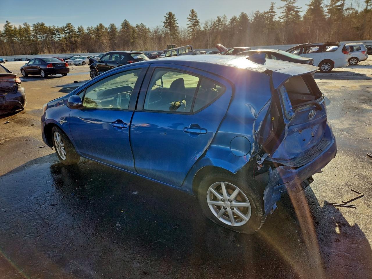 2016 TOYOTA Prius c