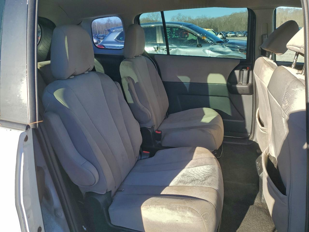 2013 MAZDA 5