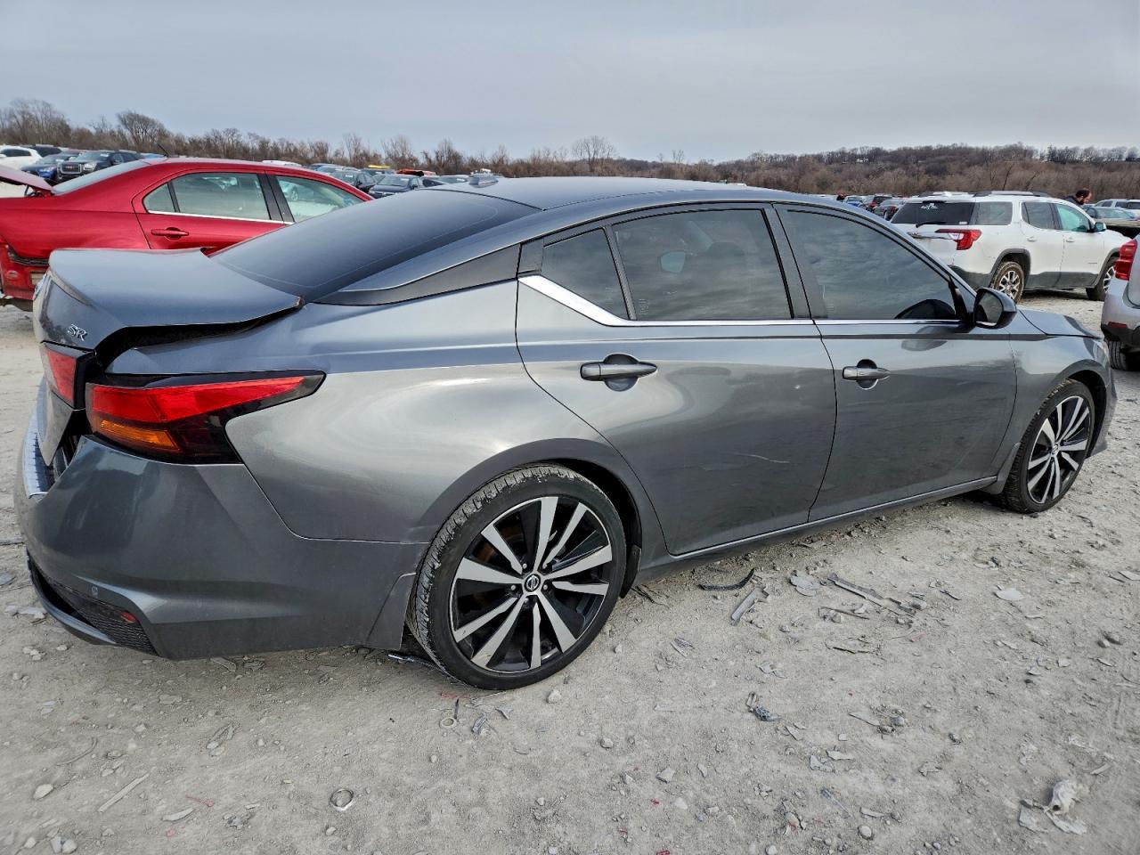 2022 NISSAN ALTIMA