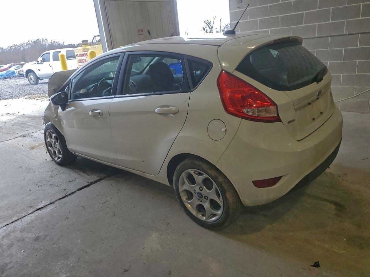 2012 FORD Fiesta