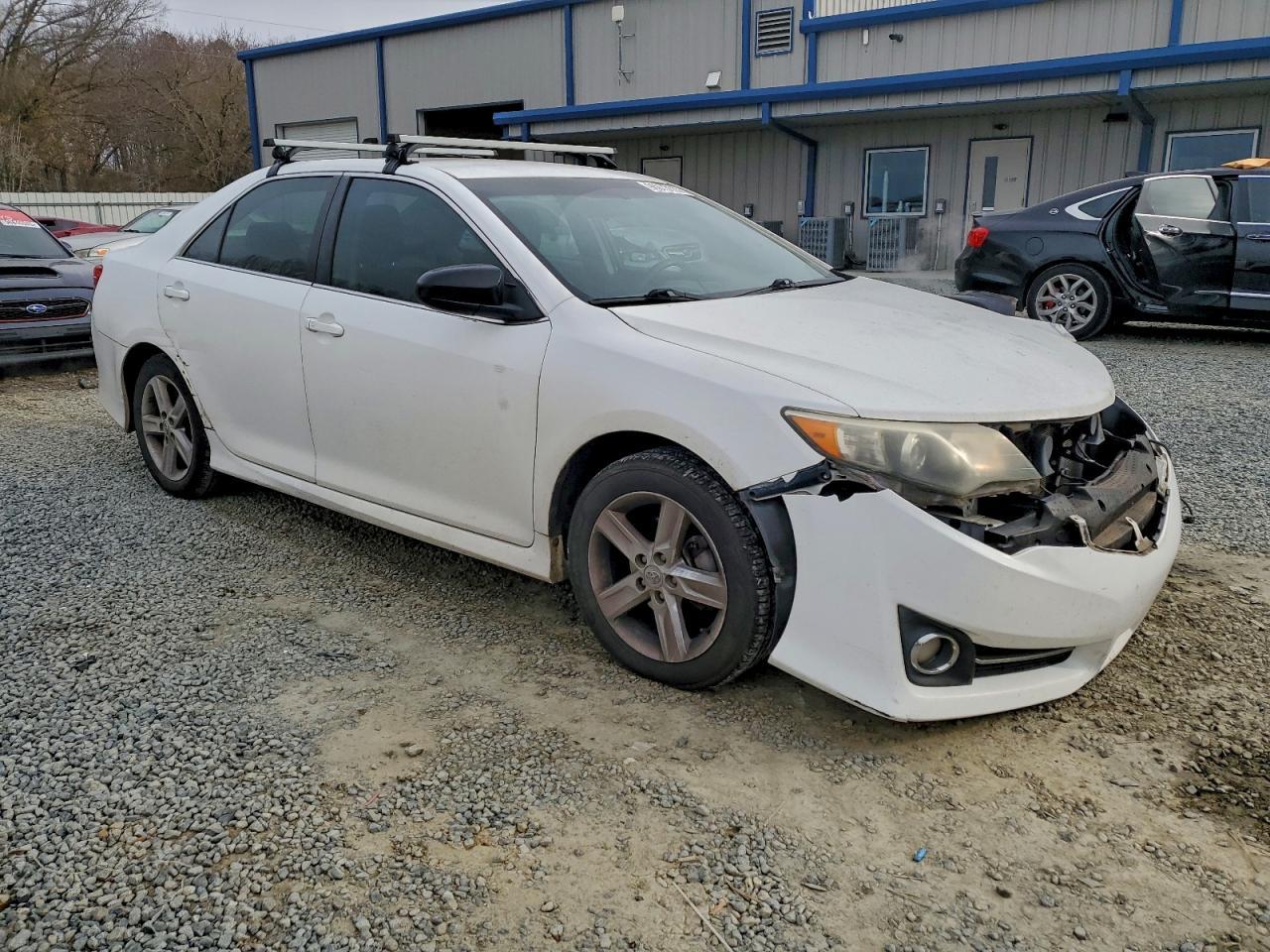 2013 TOYOTA CAMRY