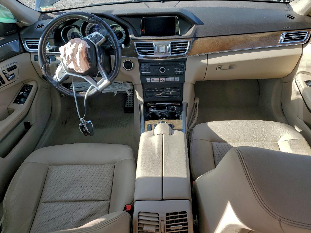 2016 MERCEDES-BENZ E-Class