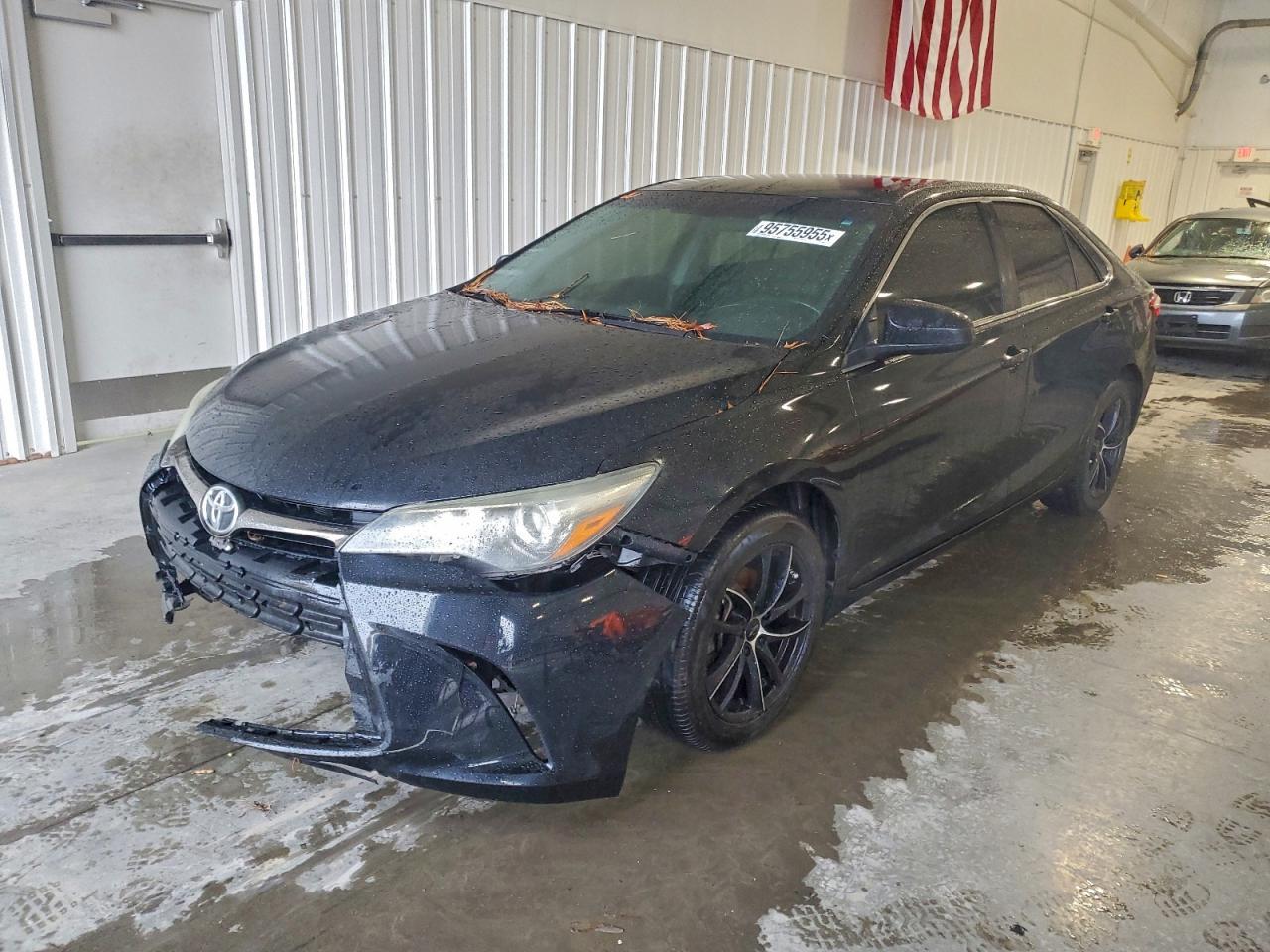 2015 TOYOTA CAMRY
