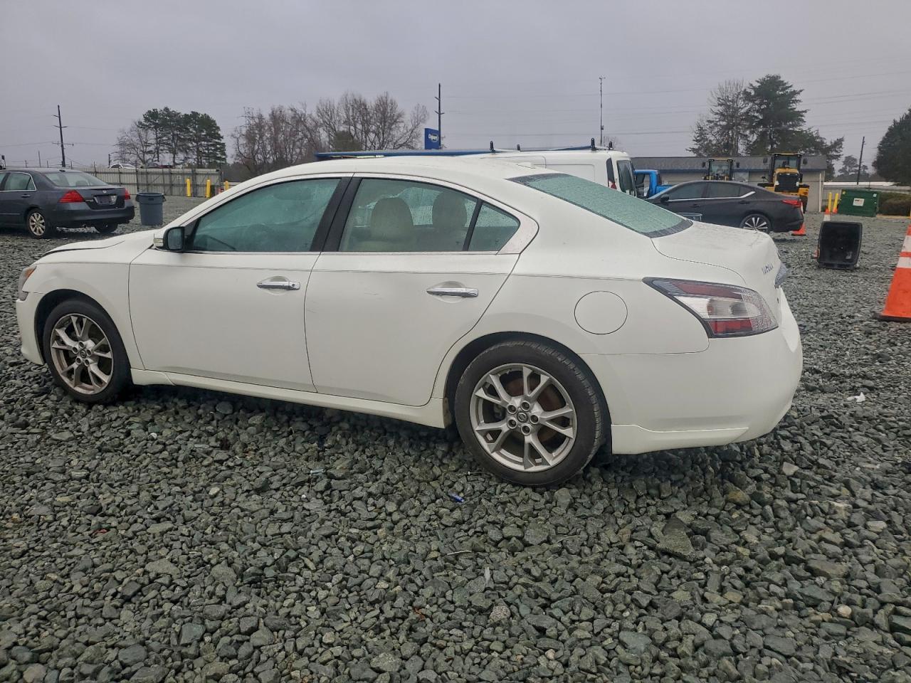 2014 NISSAN Maxima