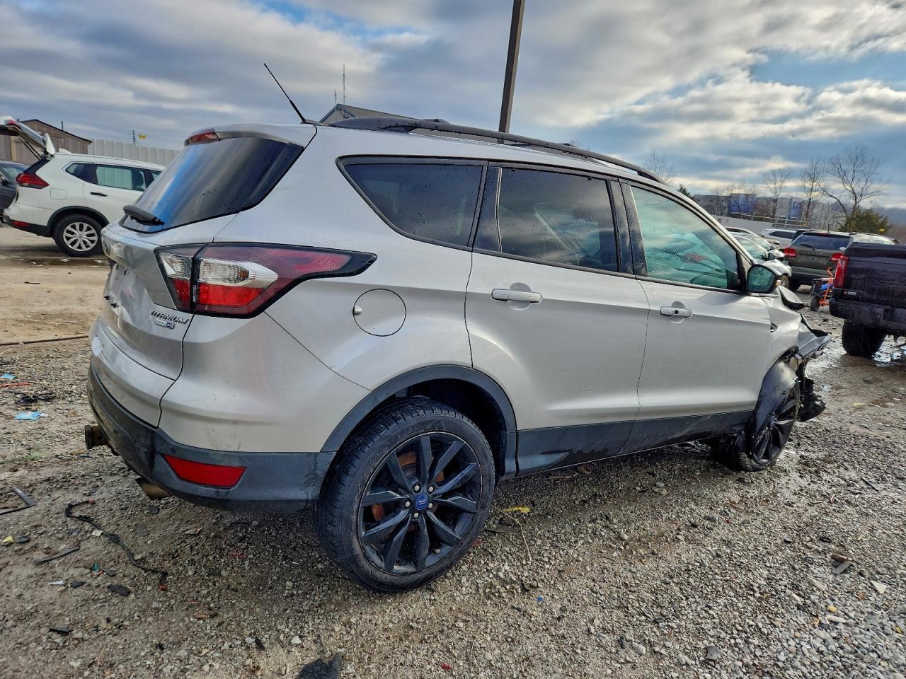 2017 FORD ESCAPE