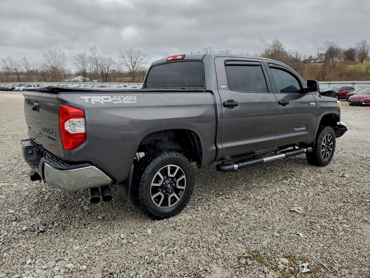 2015 TOYOTA TUNDRA