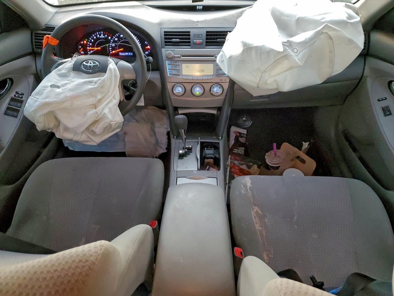2011 TOYOTA CAMRY