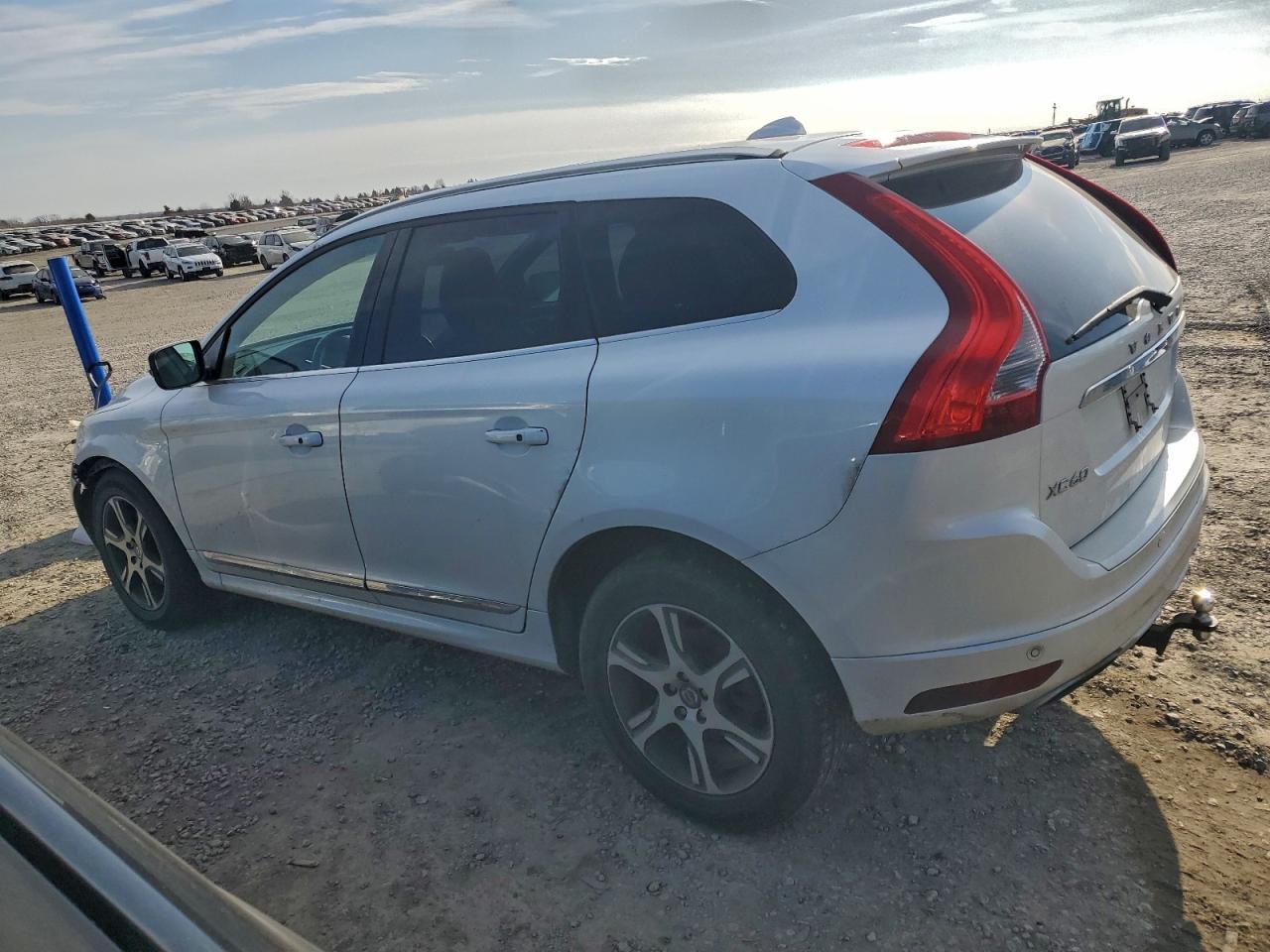 2015 VOLVO XC60