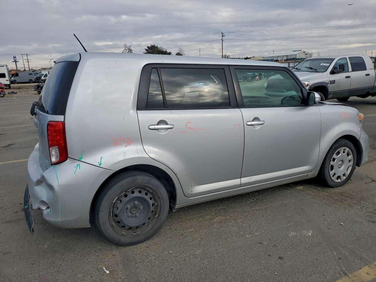 2014 TOYOTA SCION