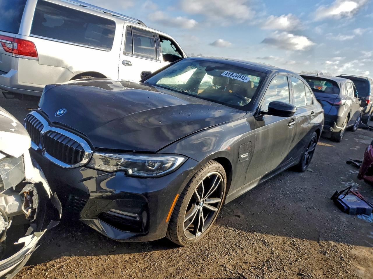 2022 BMW 3 SERIES