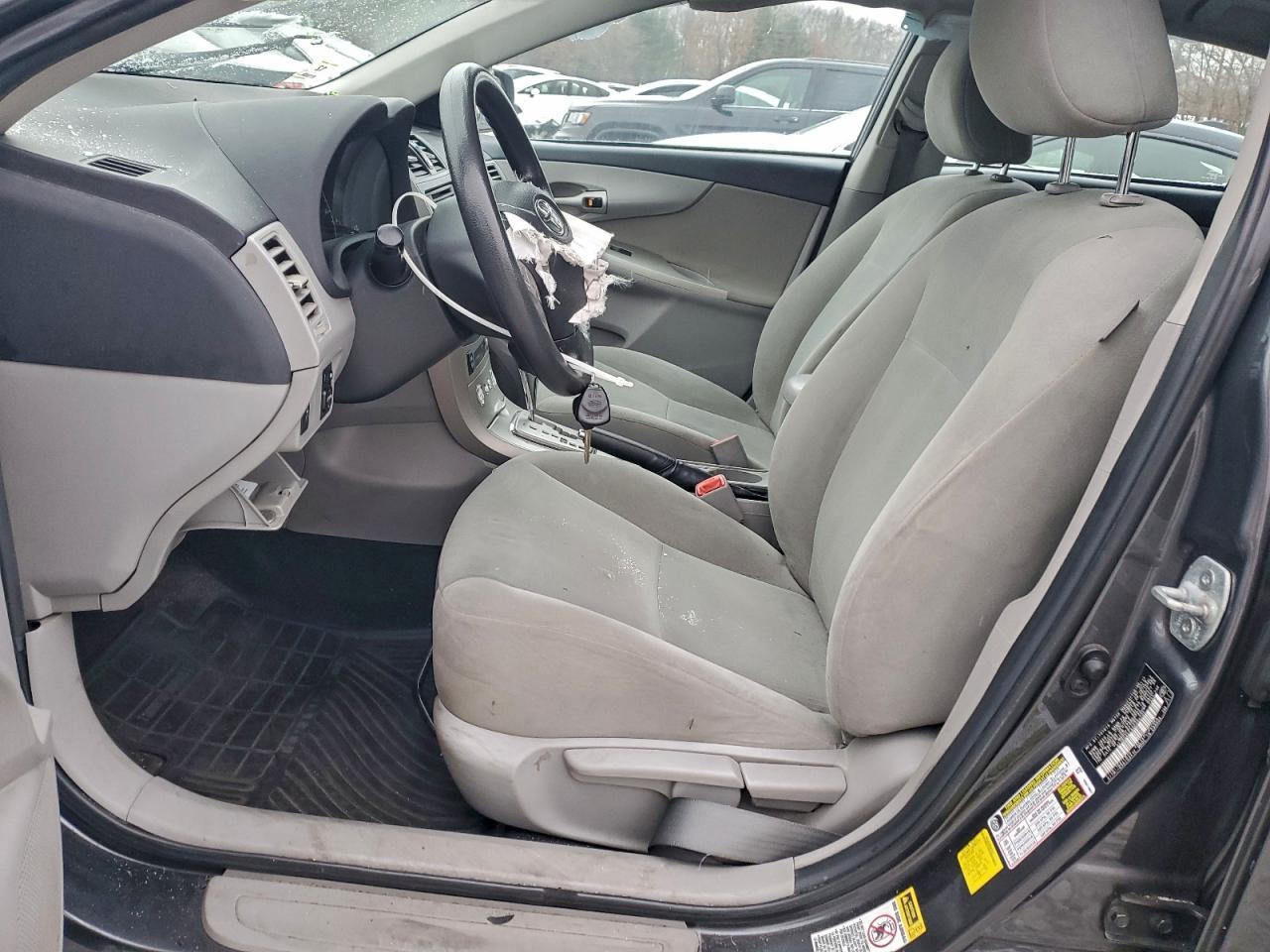 2013 TOYOTA COROLLA