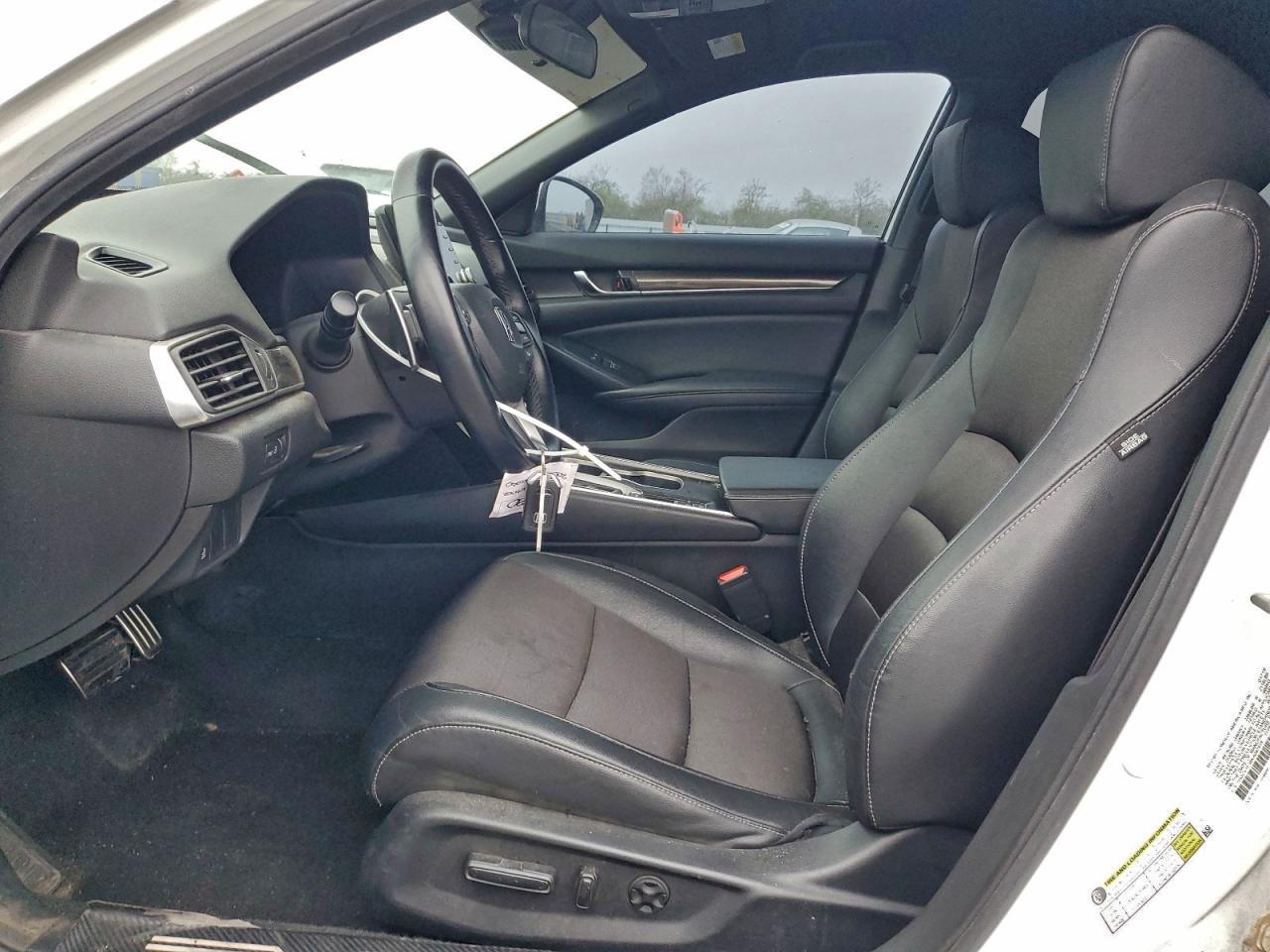 2019 HONDA ACCORD
