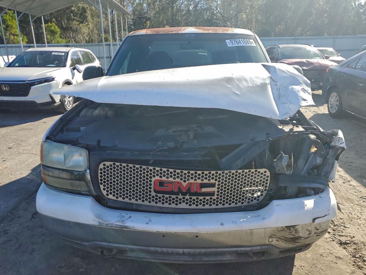 1999 GMC Sierra