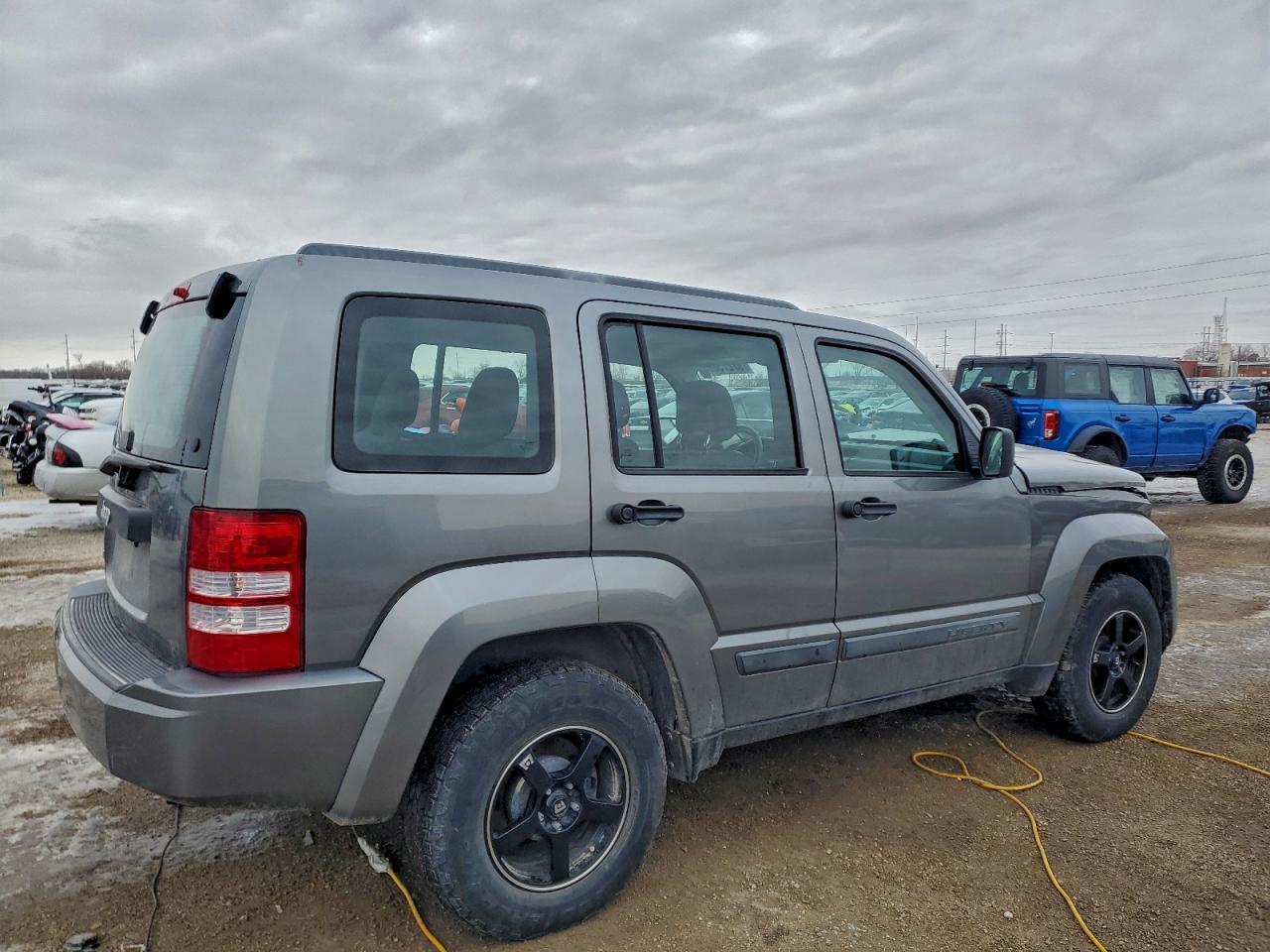 2012 JEEP Liberty