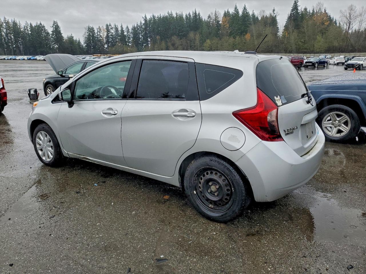 2016 NISSAN Versa Note