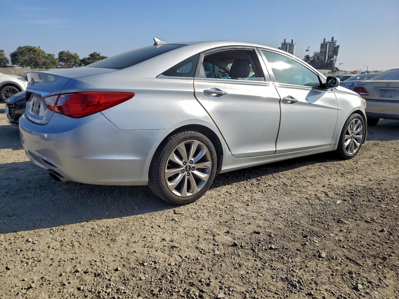 2011 HYUNDAI SONATA