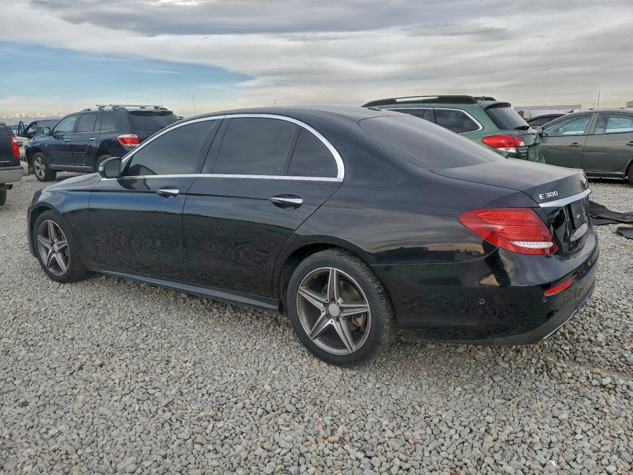 2017 MERCEDES-BENZ E-Class