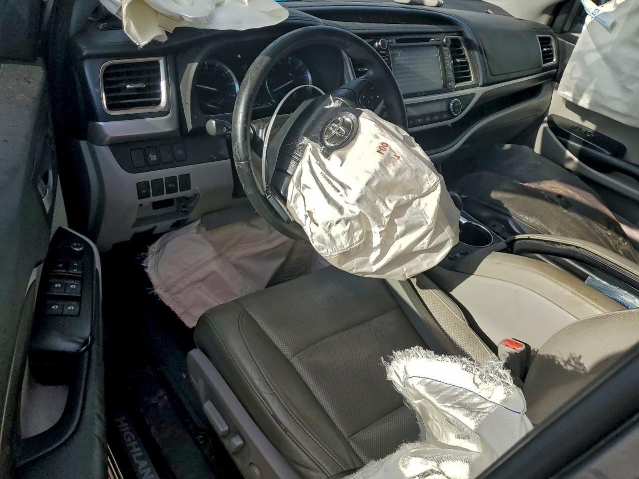 2014 TOYOTA HIGHLANDER