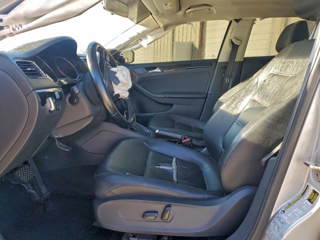 2015 VOLKSWAGEN JETTA