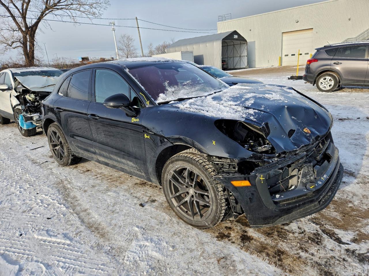 2023 PORSCHE Macan