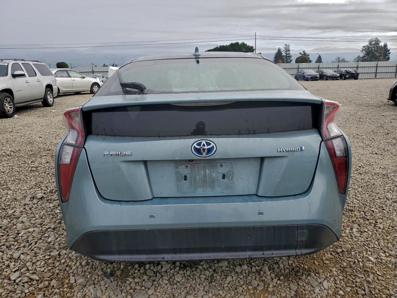 2016 TOYOTA PRIUS