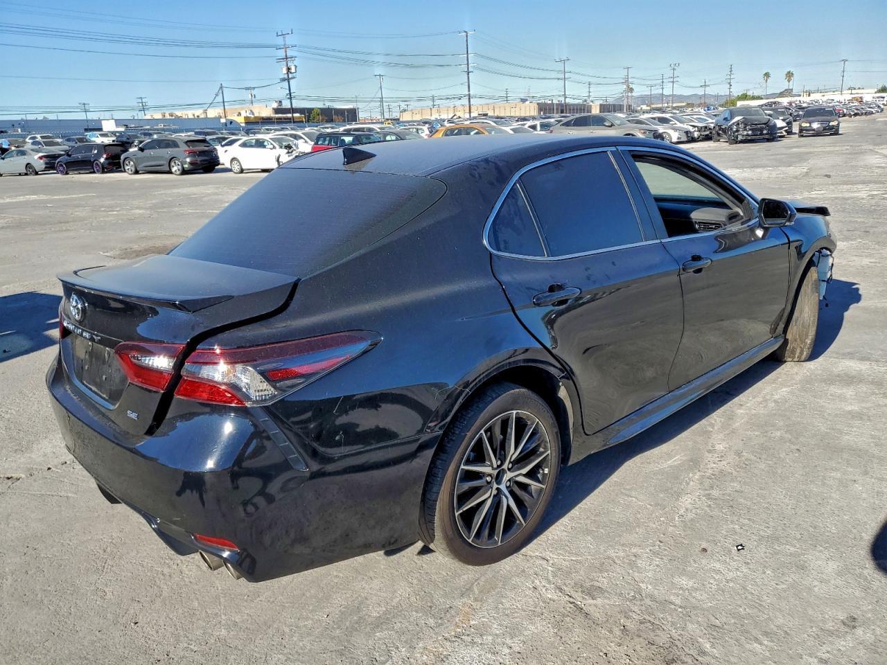 2024 TOYOTA CAMRY