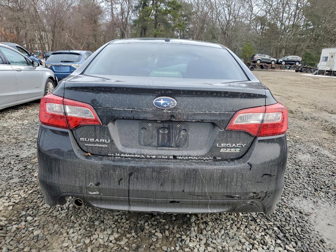 2015 SUBARU Legacy