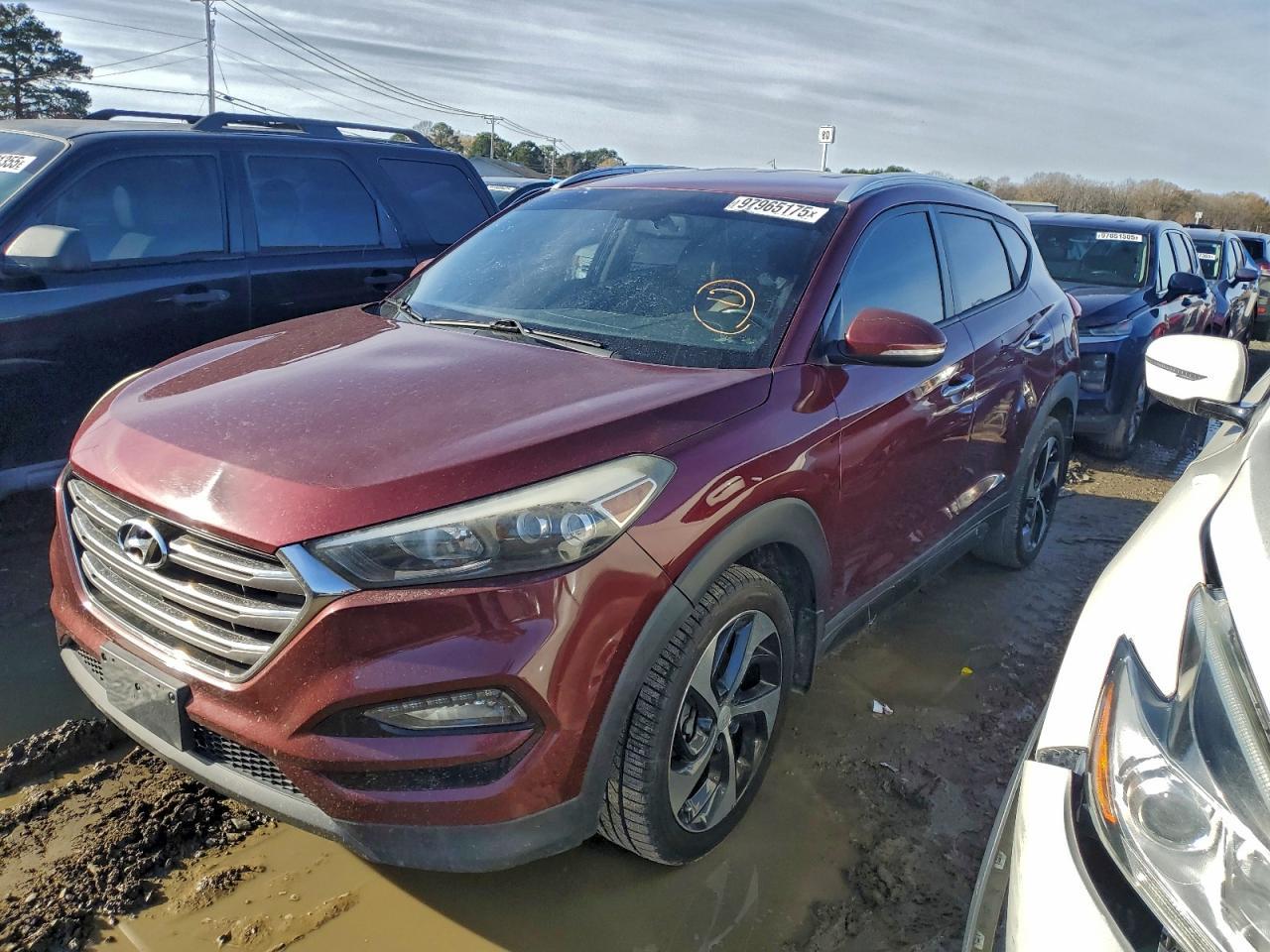 2016 HYUNDAI TUCSON