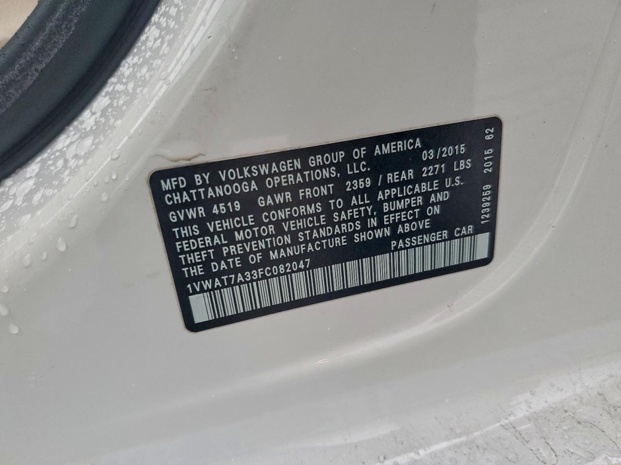 2015 VOLKSWAGEN Passat