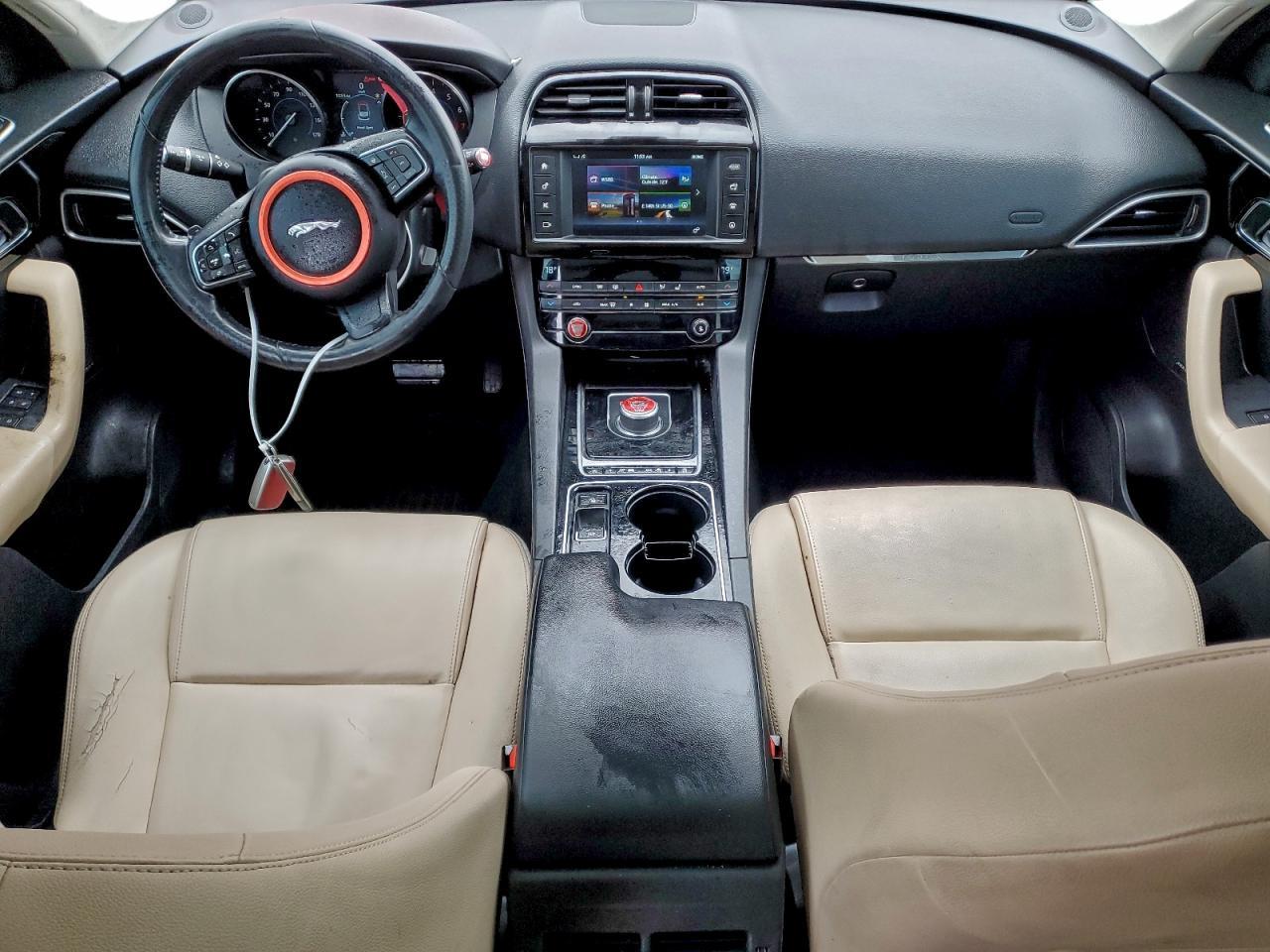 2017 JAGUAR F-Pace
