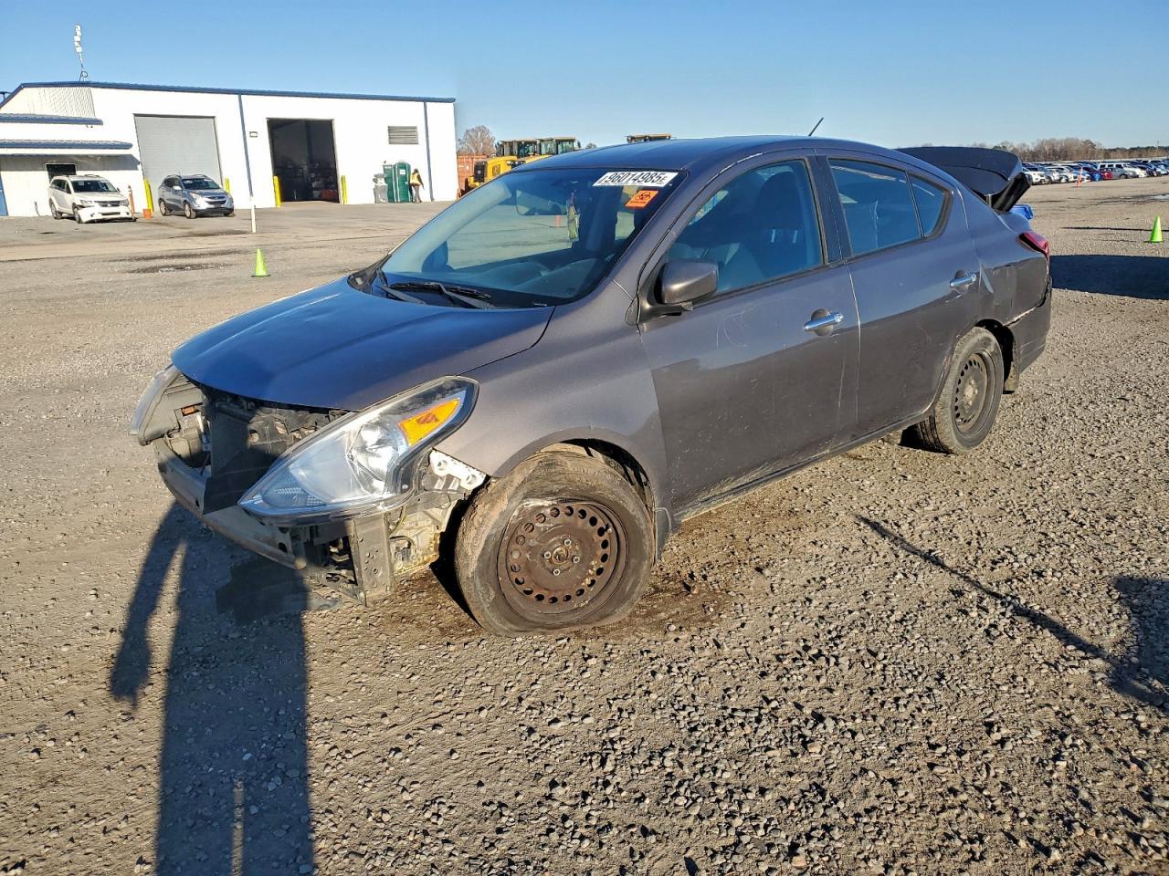 2016 NISSAN VERSA