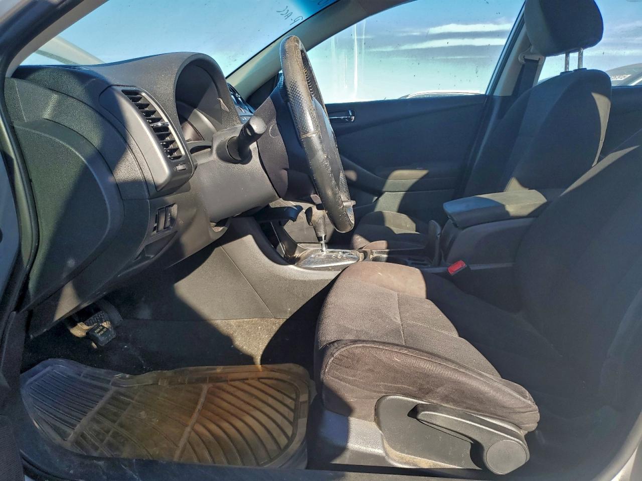 2012 NISSAN ALTIMA