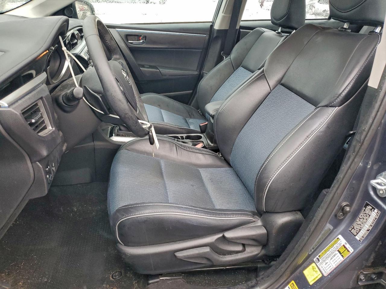 2015 TOYOTA COROLLA