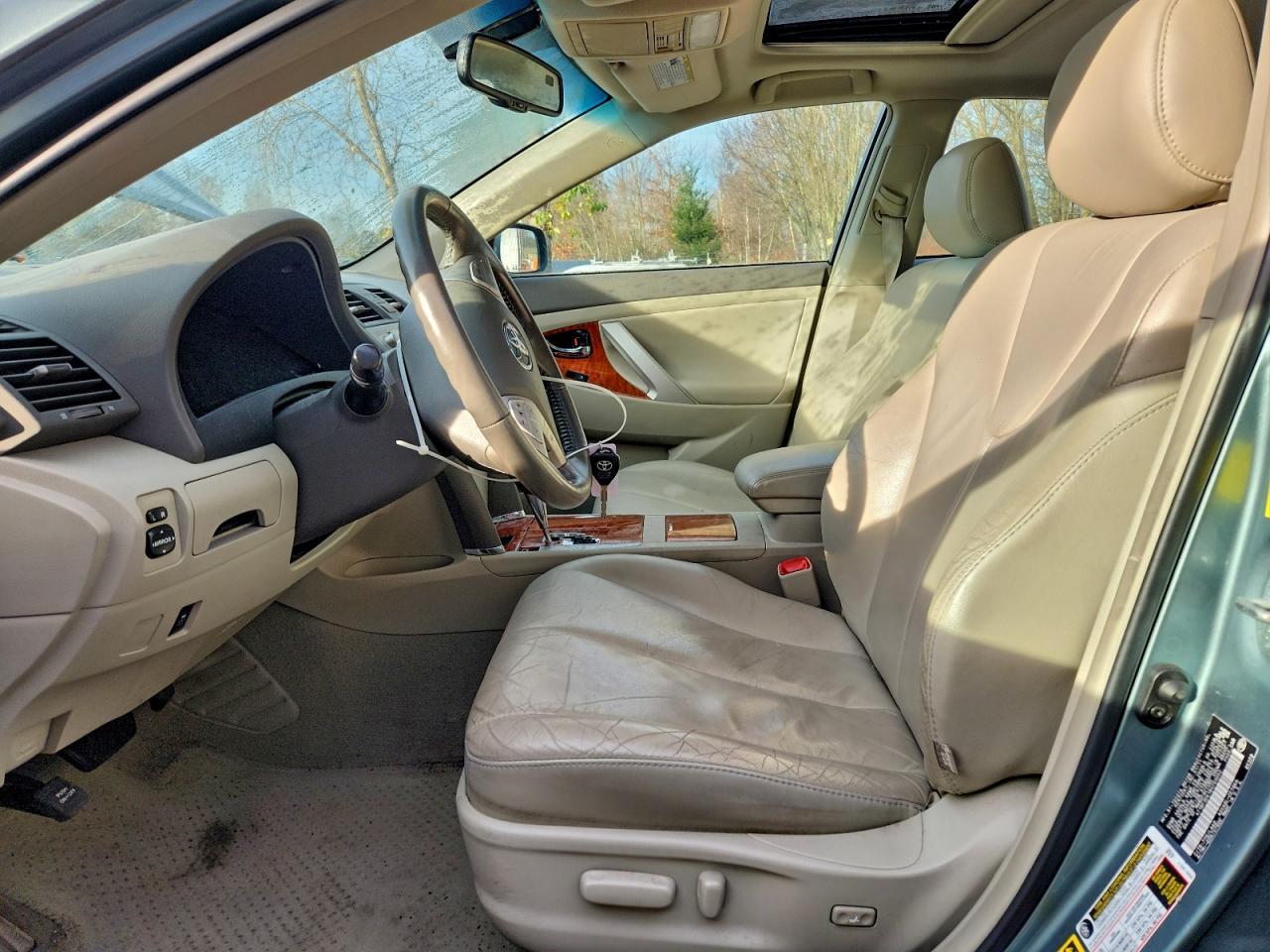 2011 TOYOTA CAMRY