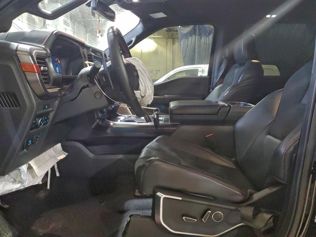 2025 FORD F-150 Lightning