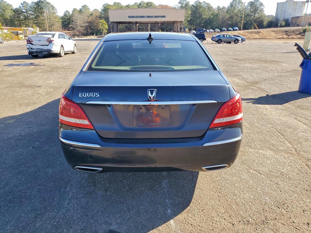 2011 HYUNDAI Equus