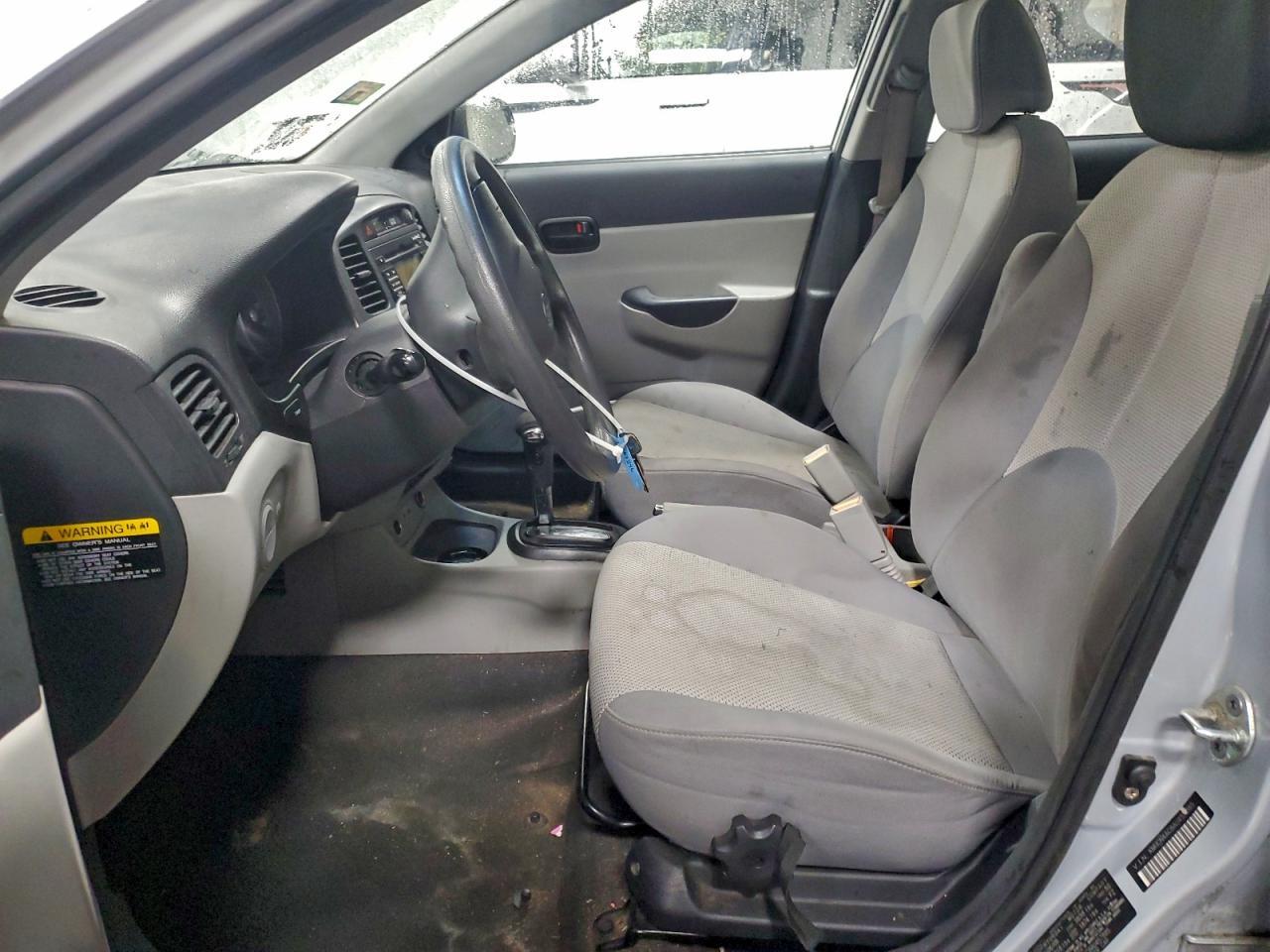 2010 HYUNDAI ACCENT