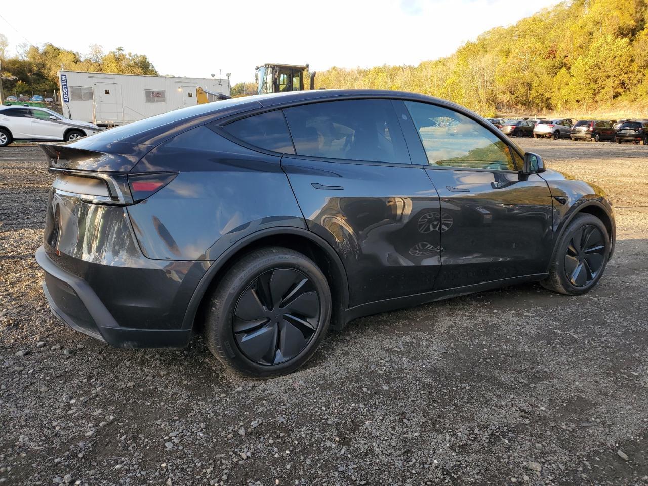 2026 TESLA MODEL Y