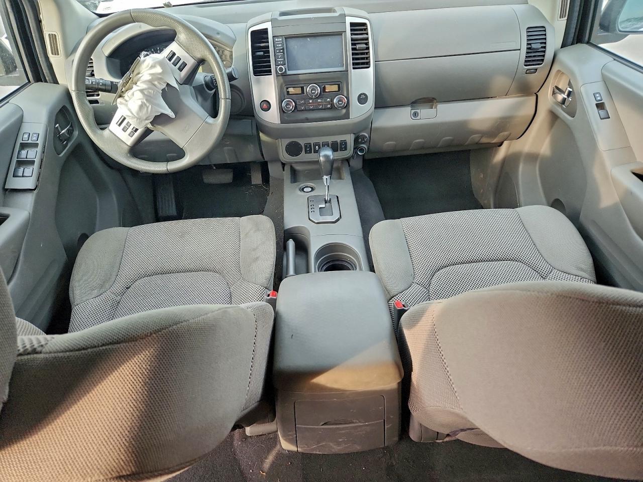 2021 NISSAN Frontier