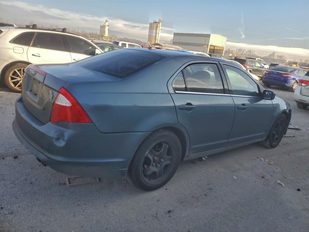 2011 FORD FUSION