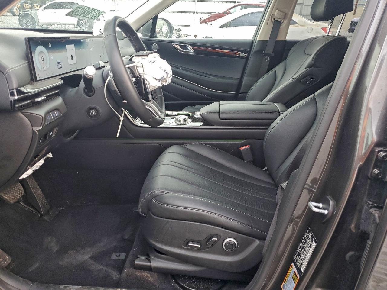 2025 GENESIS GV80