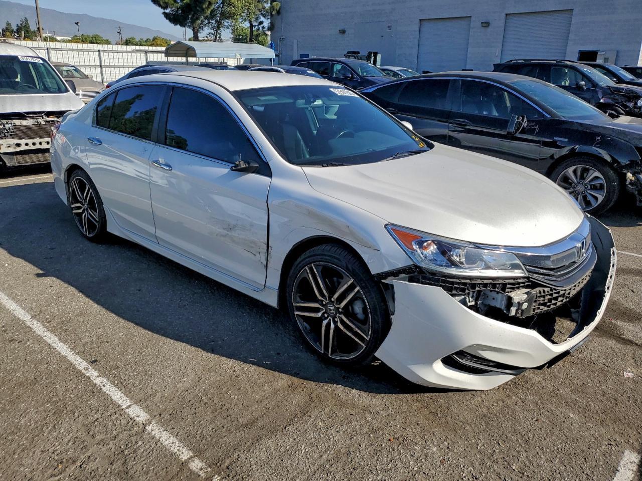 2016 HONDA ACCORD