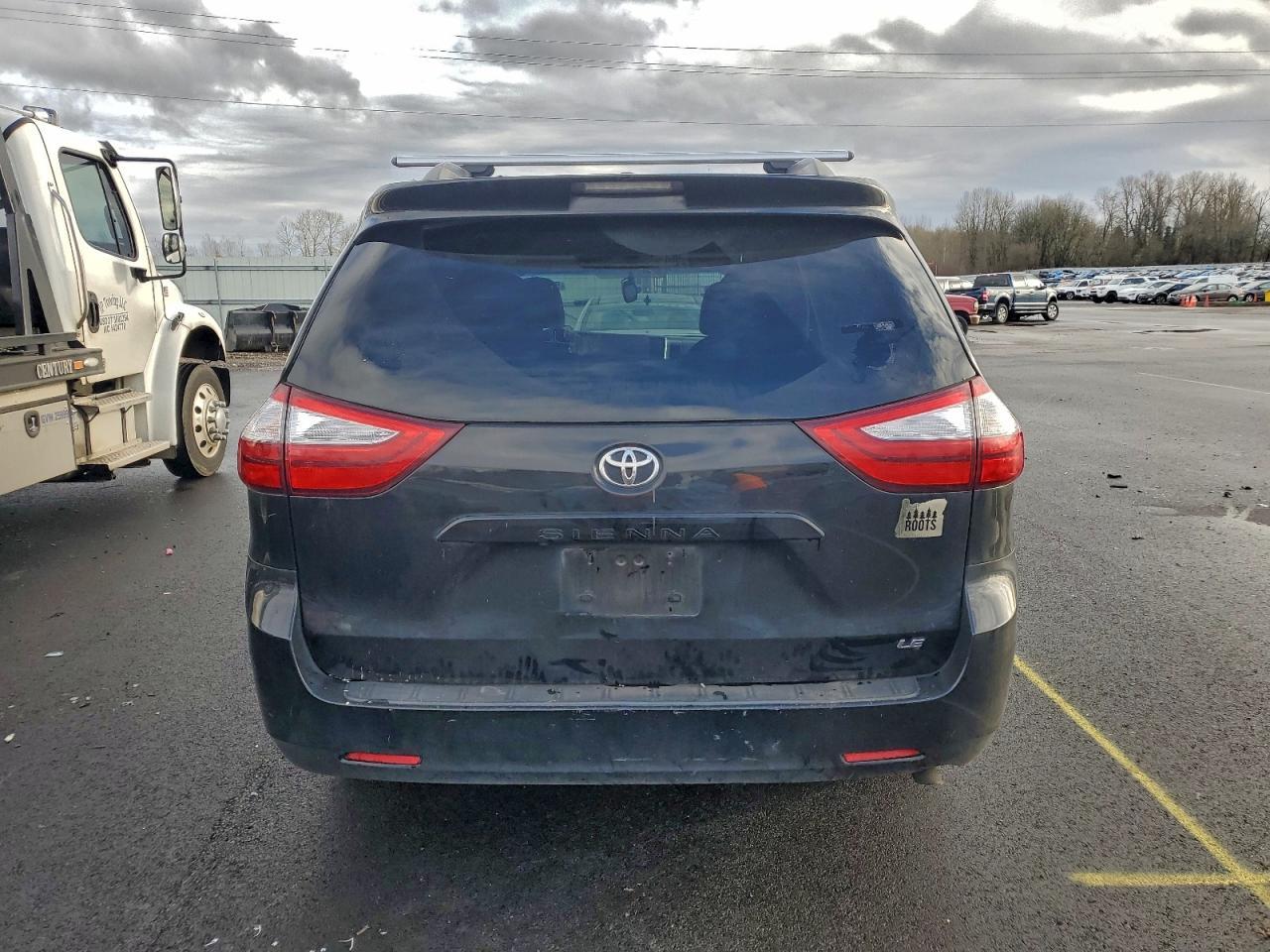 2015 TOYOTA SIENNA